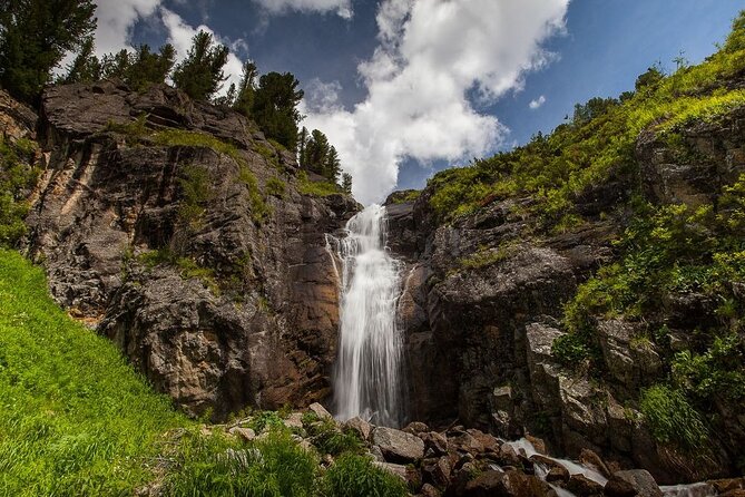 1 Day Express Tour: Issyk Lake, Assy Plateau & Turgen Gorge - The physical side: about 5 kilometers on foot
