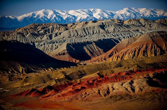 2 day tour to Altyn Emel Singing Dune and Aktau mountain - How the guide and group size affect the trip