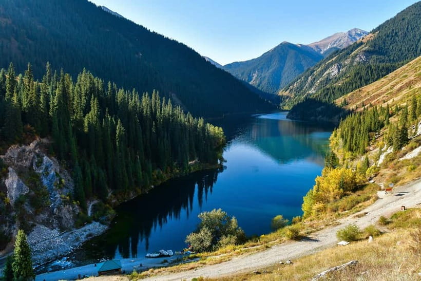 Almaty: Charyn Canyon, Kolsai & Kaindy Lakes Tour - A brief pause at Black Canyon