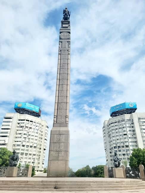 Almaty: City Highlights and Local Market Tour Green Bazaar - The short walk to Green Bazaar