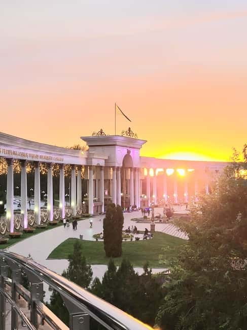 Almaty: City Highlights and Local Market Tour Green Bazaar - What the $118 price includes