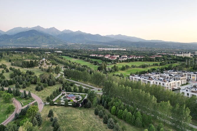 Almaty City Tour: A Journey Through Culture, History, and Nature - Green Bazaar: your first taste of Almaty