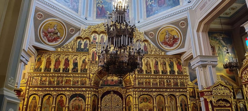 Almaty: Full Day City Tour with Lunch and Museum Tickets - Green Bazaar: the most everyday stop