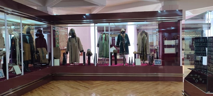 Almaty: Full Day City Tour with Lunch and Museum Tickets - Two hours inside the Central State Museum