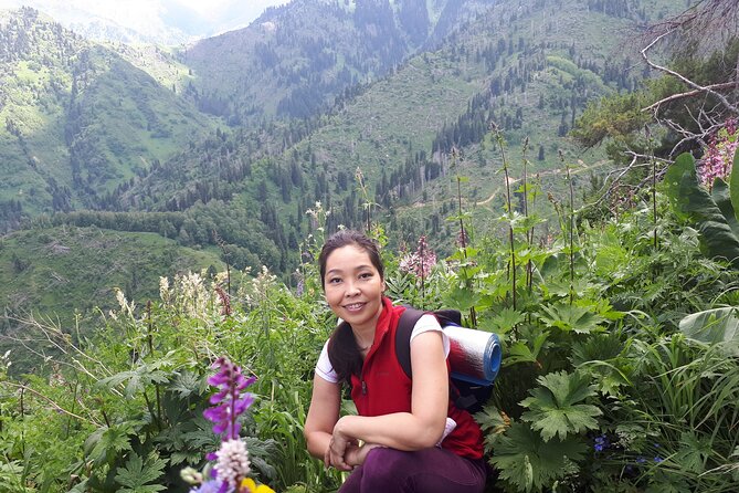 ALmaty mountains hiking tour - Alma-Arasan: the best gentle introduction
