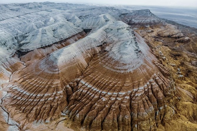 Altyn emel 2 days tour. (Singing dune, AkTau, KattyTau) - Key points at a glance