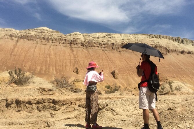 Altyn emel 2 days tour. (Singing dune, AkTau, KattyTau) - Aktau Mountains and fossils from 25 to 30 million years ago