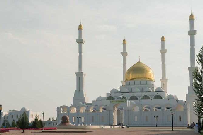 Astana Private Custom Walking Tour with A Local Guide - Why a private walk works well in Astana