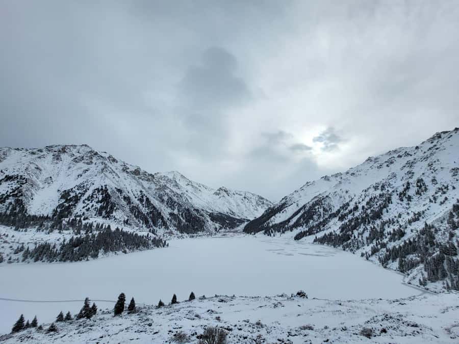 Big Almaty Lake Tour with Optional Hike - What the guides add to the day