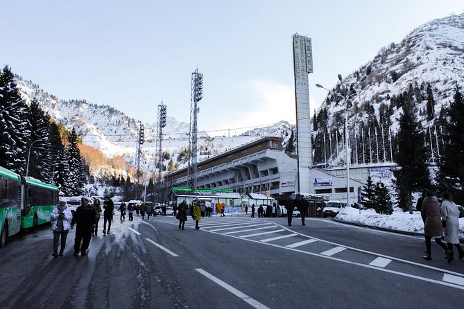 Medeu and Shymbulak + Big Almaty Lake and Falcon show (Private day-tour) - Shymbulak and the cable car to 3,200 meters