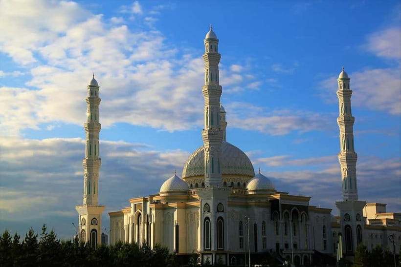 Private Astana City tour: Gude & Food & Winetasting - Why this Astana tour works well for a first visit