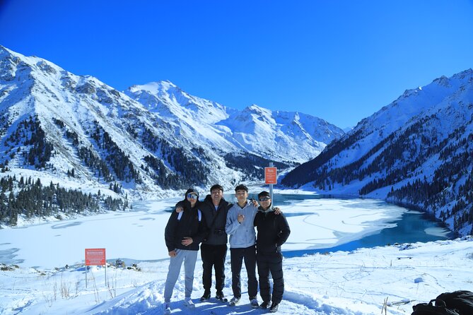 Private Big Almaty Lake Hiking Tour with alternatgive Pipeline - The 1.5-hour mountain drive