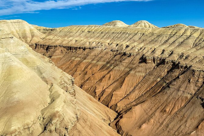 Singing dunes & Aktau mountains group tour to Altyn Emel - What the guide and vehicle add